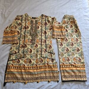 ZARA CH 2-Piece Kurta Set – S/M – Paisley Print with Sequined Detail